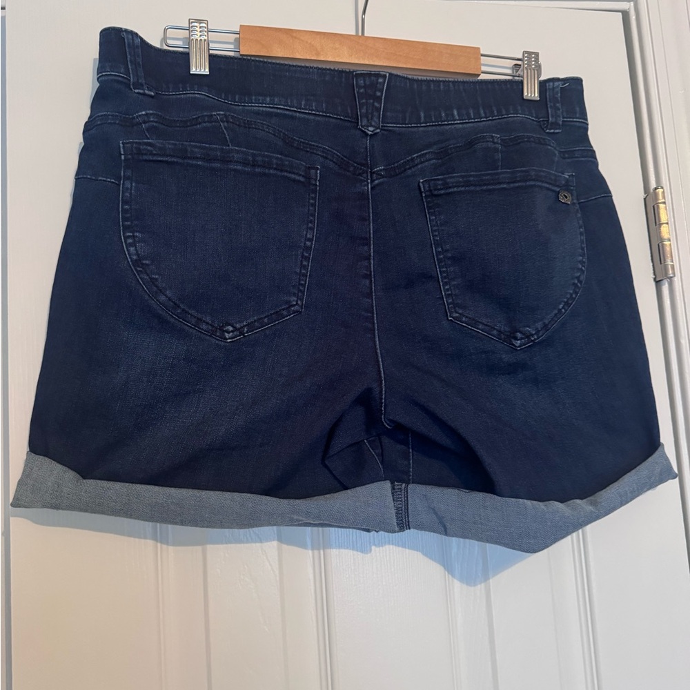 Democracy Women's Classic Blue Jeans - Picture 4 of 4